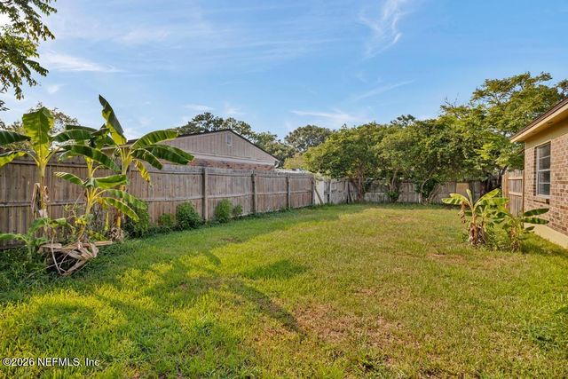 2126 WEYMOUTH Circle E, Jacksonville, FL 32246