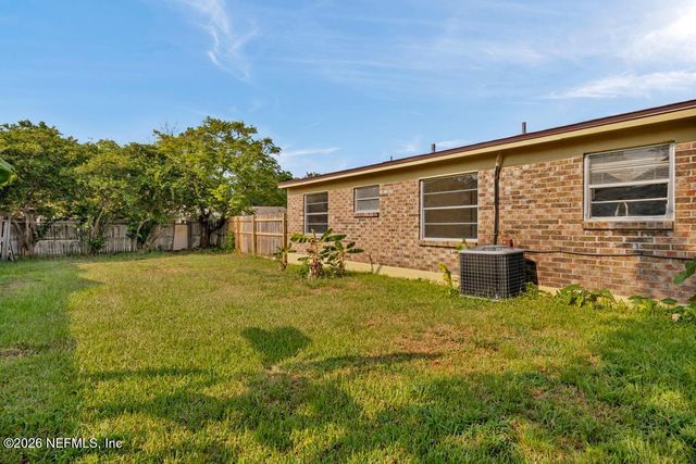 2126 WEYMOUTH Circle E, Jacksonville, FL 32246
