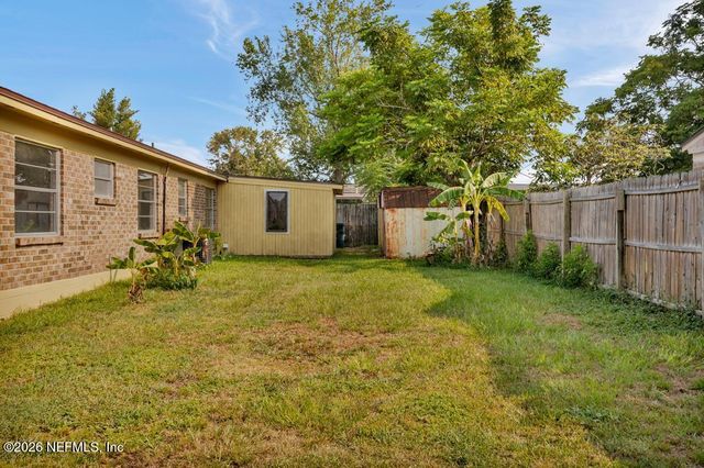 2126 WEYMOUTH Circle E, Jacksonville, FL 32246