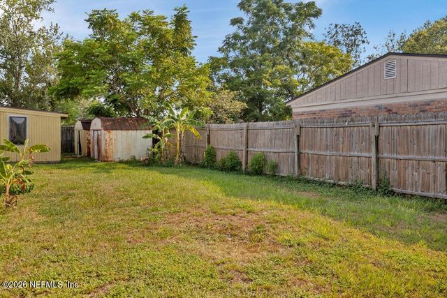 2126 WEYMOUTH Circle E, Jacksonville, FL 32246