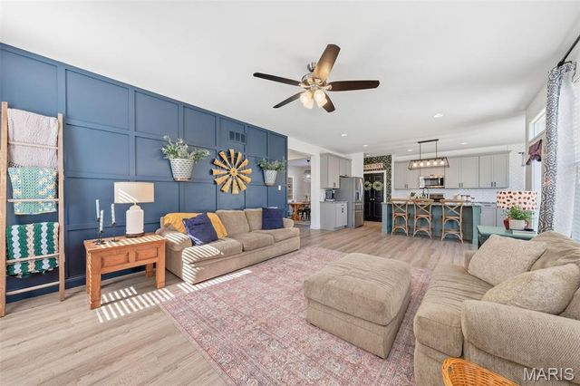 214 Grayleaf Court, Wentzville, MO 63385