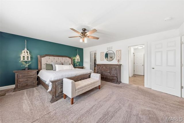 214 Grayleaf Court, Wentzville, MO 63385