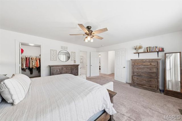 214 Grayleaf Court, Wentzville, MO 63385