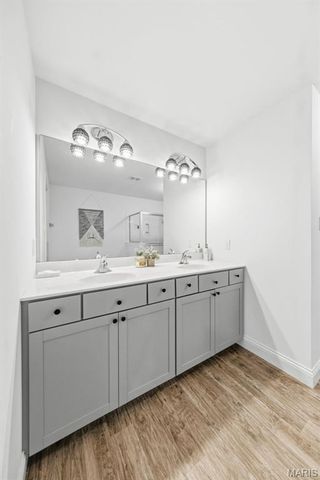 214 Grayleaf Court, Wentzville, MO 63385