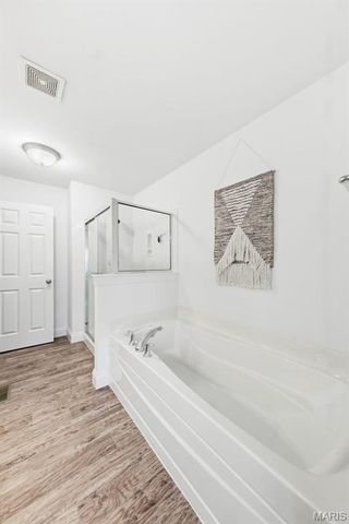 214 Grayleaf Court, Wentzville, MO 63385