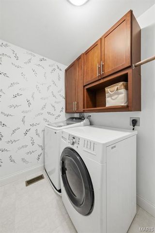 214 Grayleaf Court, Wentzville, MO 63385