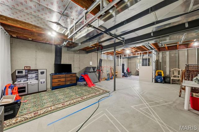 214 Grayleaf Court, Wentzville, MO 63385