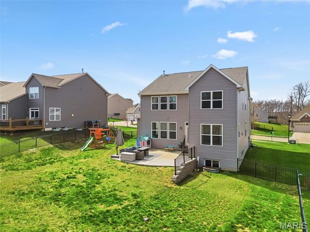 214 Grayleaf Court, Wentzville, MO 63385