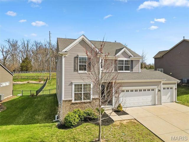 214 Grayleaf Court, Wentzville, MO 63385
