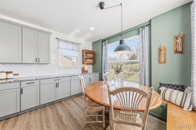 214 Grayleaf Court, Wentzville, MO 63385