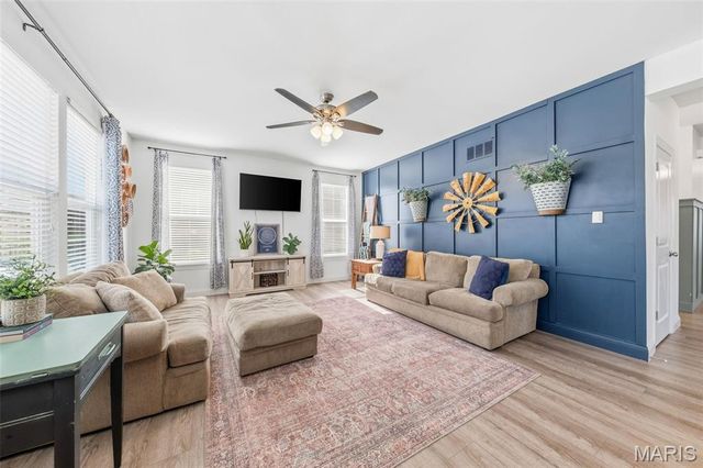 214 Grayleaf Court, Wentzville, MO 63385