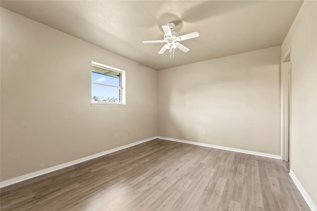 1811 N Mcdonald Avenue, Decatur, TX 76234