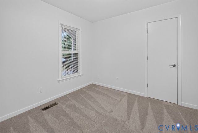 3112 Castlebury Dr, Chester, VA 23831