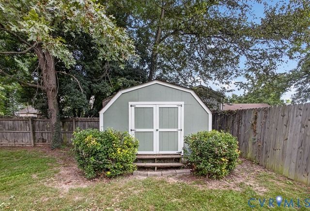 3112 Castlebury Dr, Chester, VA 23831