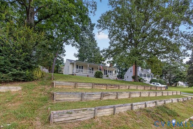 3112 Castlebury Dr, Chester, VA 23831