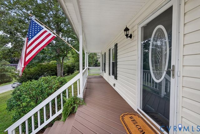 3112 Castlebury Dr, Chester, VA 23831