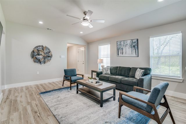 2845 Oakdale Street, Dallas, TX 75215