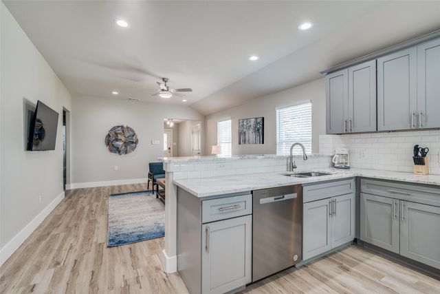 2845 Oakdale Street, Dallas, TX 75215