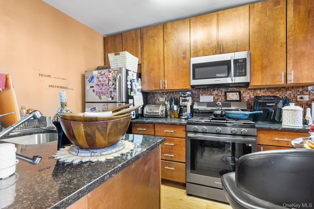 380 Cozine Avenue 5A, Brooklyn, NY 11207