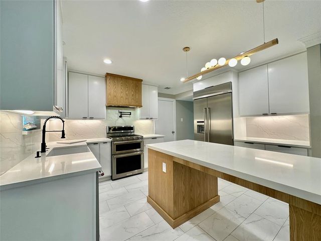 11407 Sagecreek Drive, Houston, TX 77089