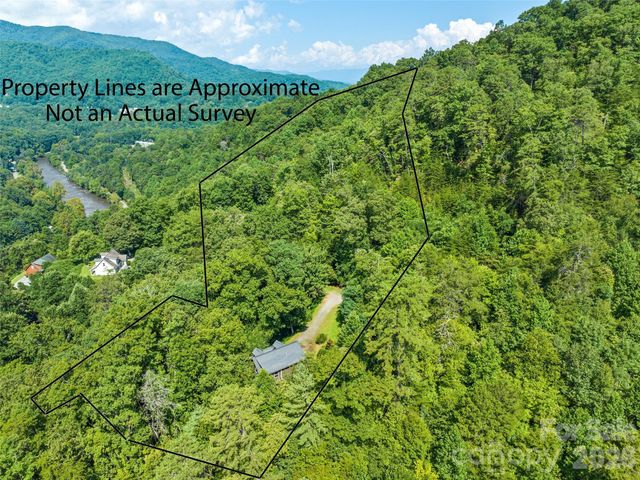 374 Rio Bravo Drive, Sylva, NC 28779