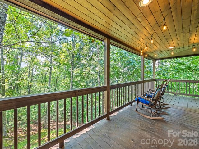 374 Rio Bravo Drive, Sylva, NC 28779