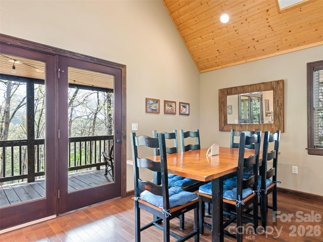 374 Rio Bravo Drive, Sylva, NC 28779