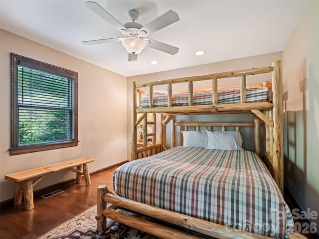 374 Rio Bravo Drive, Sylva, NC 28779