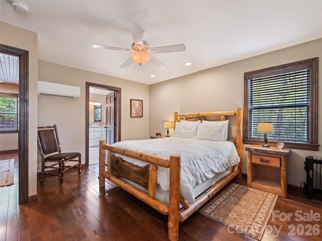 374 Rio Bravo Drive, Sylva, NC 28779