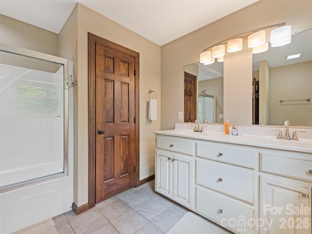 374 Rio Bravo Drive, Sylva, NC 28779