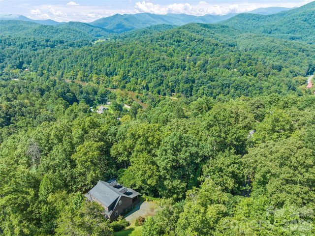374 Rio Bravo Drive, Sylva, NC 28779