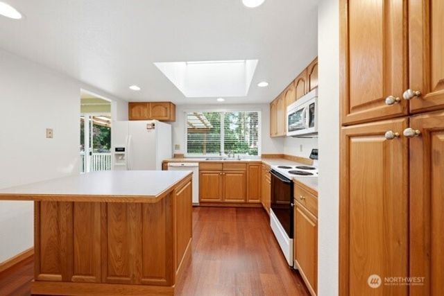 9215 NE 178th Street, Bothell, WA 98011