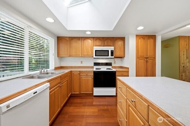9215 NE 178th Street, Bothell, WA 98011
