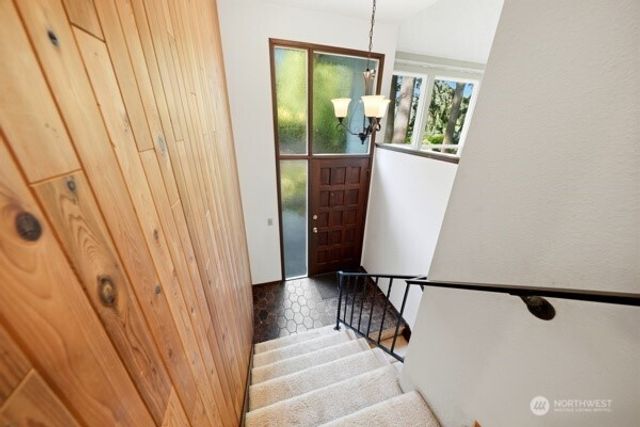 9215 NE 178th Street, Bothell, WA 98011