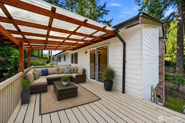 9215 NE 178th Street, Bothell, WA 98011