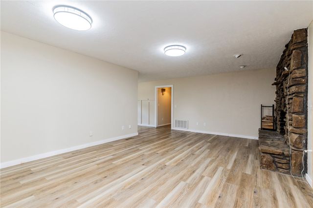 2802 W Turtle Creek Circle, Rogers, AR 72756