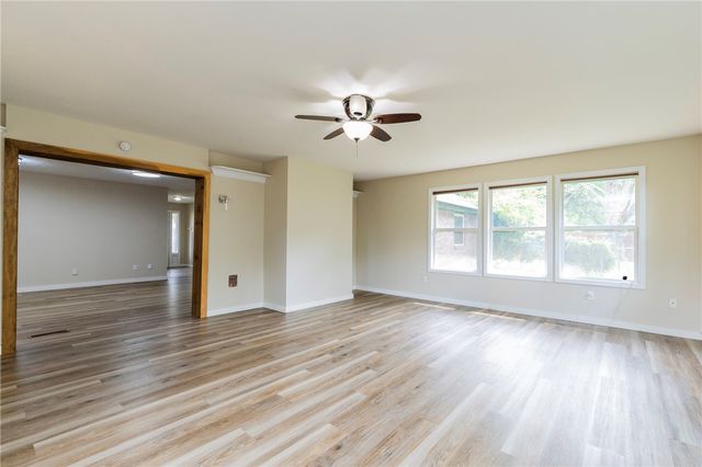 2802 W Turtle Creek Circle, Rogers, AR 72756