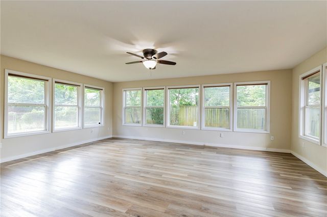2802 W Turtle Creek Circle, Rogers, AR 72756