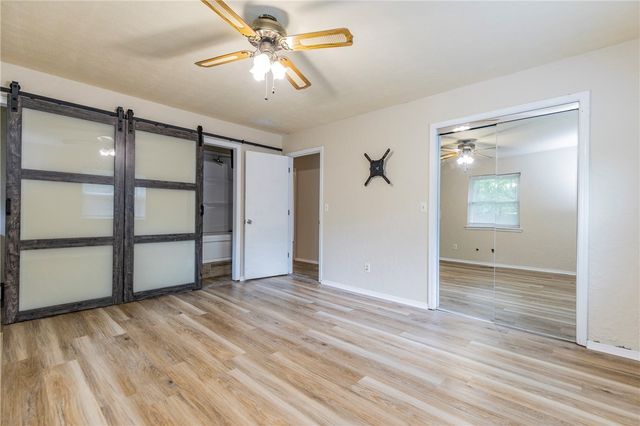2802 W Turtle Creek Circle, Rogers, AR 72756