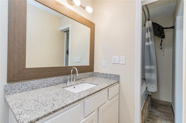 2802 W Turtle Creek Circle, Rogers, AR 72756