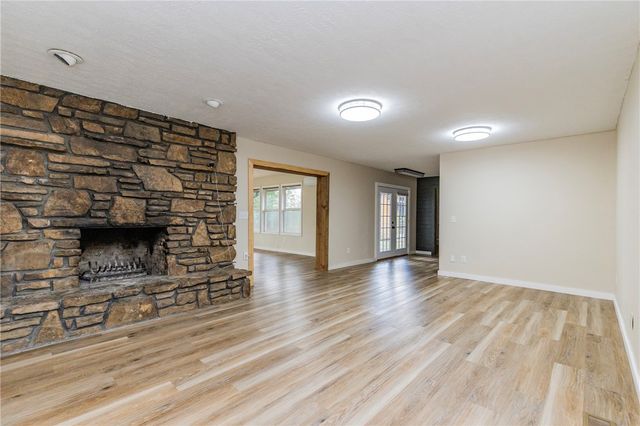 2802 W Turtle Creek Circle, Rogers, AR 72756