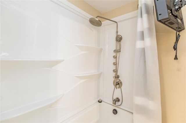2802 W Turtle Creek Circle, Rogers, AR 72756
