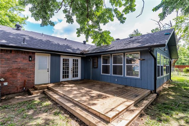 2802 W Turtle Creek Circle, Rogers, AR 72756
