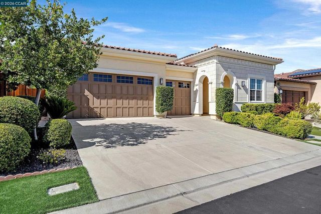1939 Burgundy Ln, Brentwood, CA 94513