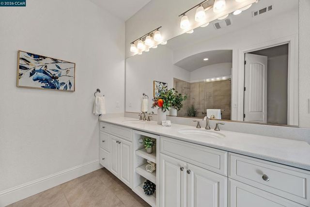 1939 Burgundy Ln, Brentwood, CA 94513