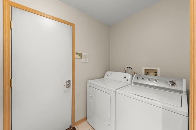 207 Ashley Way, Bloomingdale, IL 60108