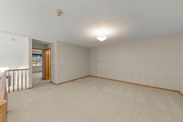 207 Ashley Way, Bloomingdale, IL 60108
