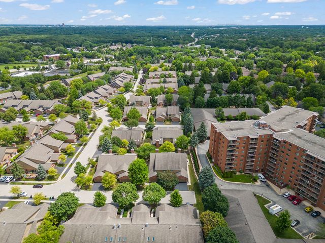 207 Ashley Way, Bloomingdale, IL 60108