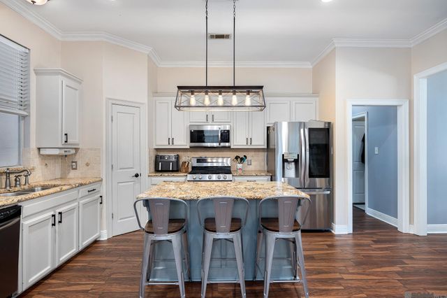 16497 Jefferson Oaks Dr, Prairieville, LA 70769