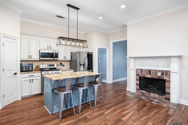 16497 Jefferson Oaks Dr, Prairieville, LA 70769